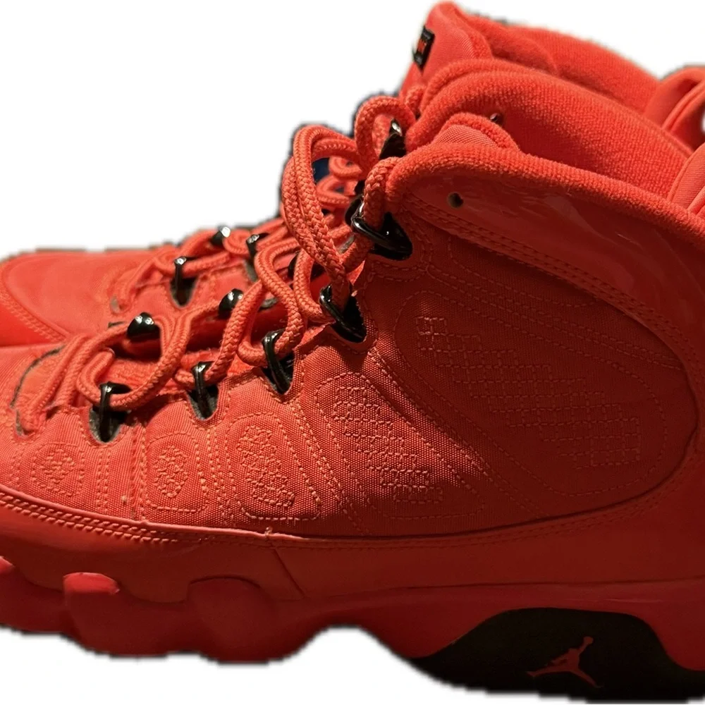 Jordan Kids Sneakers in Red and Black - Picture 3 of 4